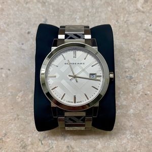 Burberry Unisex Stainless Steel Bracelet 38mm Dial